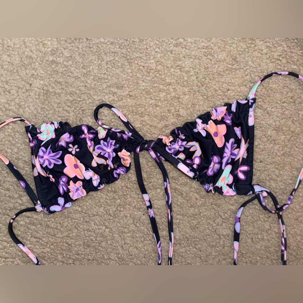 Kulani kini bikini top
